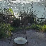 Altes Saale Faehrhaus Daire *