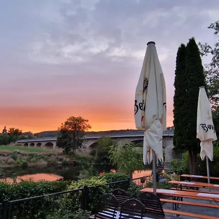 Apartament Altes Saale Faehrhaus *